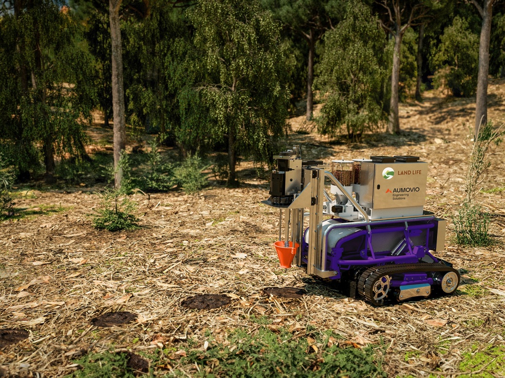 AUMOVIO Engineering Solutions’ high-efficiency seeding robot performs drilling, sowing, and soil covering in under a minute per cycle, enabling scalable reforestation and regenerative agriculture projects.