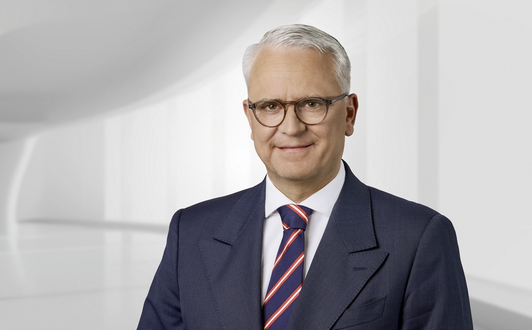 Philipp von Hirschheydt, AUMOVIO CEO