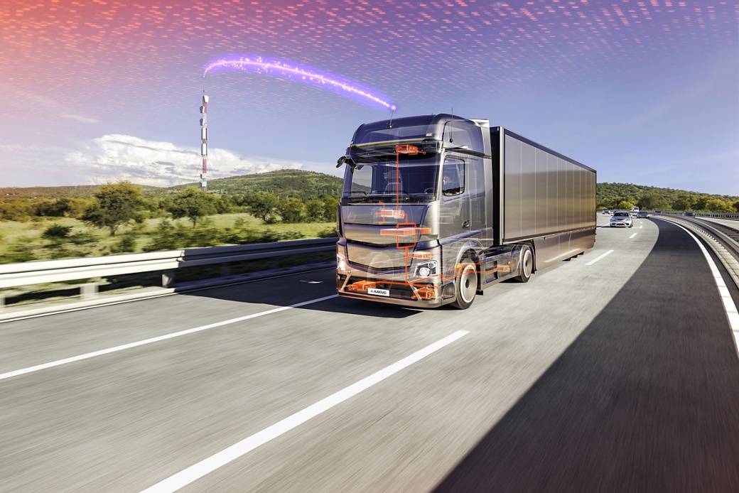 AUMOVIO treibt den Wandel zum software-definierten Nutzfahrzeug voran.