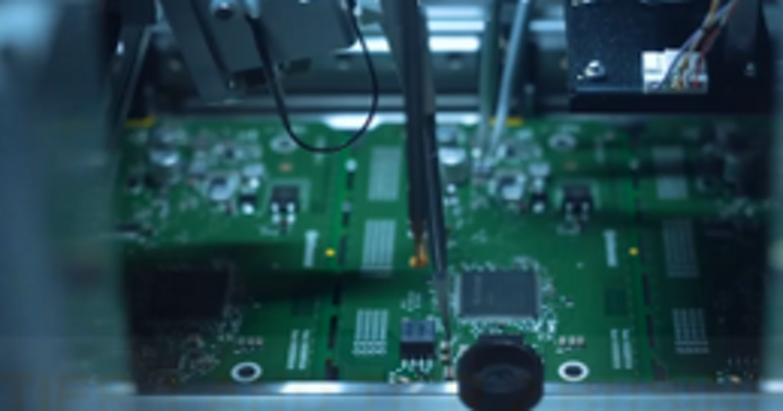 Close-up of a circuit board in relation to AUMOVIO's B2P business, that provides our customers with tailored solutions that ensure the best fit.