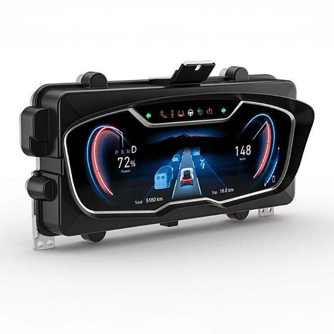 Bild des digitalen Clusters von AUMOVIO. Digitale Cluster sorgen dafür, dass Fahrer jederzeit zuverlässig über Geschwindigkeit, Drehzahl, Temperatur, Kraftstoffstand und Warnanzeigen informiert sind. Über die Grundfunktionen hinaus integrieren sie fortschrittliche Funktionen wie Navigation, Medien, Kommunikation, Kameraansichten und Fahrerassistenzsysteme – alles in einer intuitiven Benutzeroberfläche.