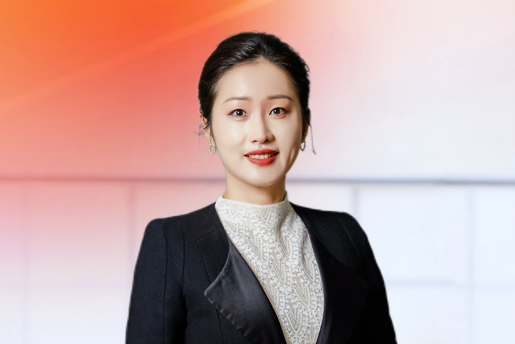 Foto von Jing Bi, Leiterin Kommunikation China bei AUMOVIO