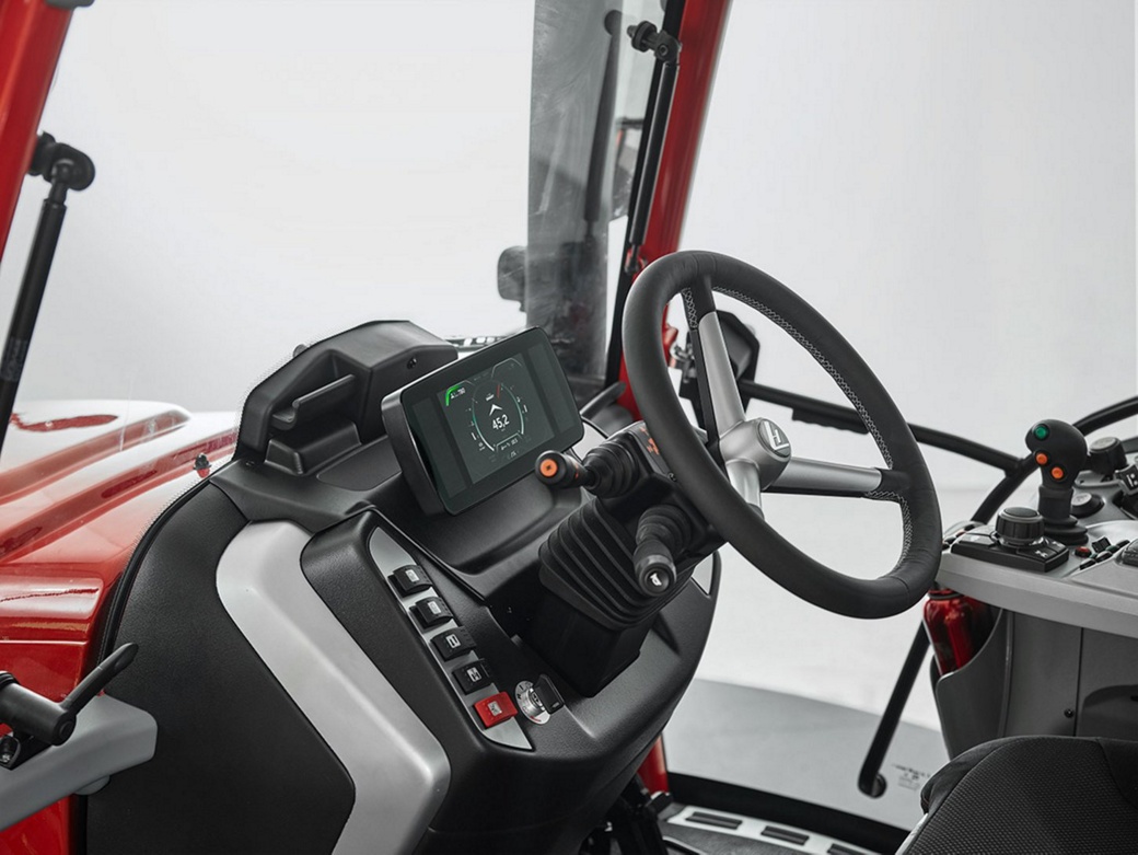 Image of a Multiviu Compact 7 display installed in a tractor cab.