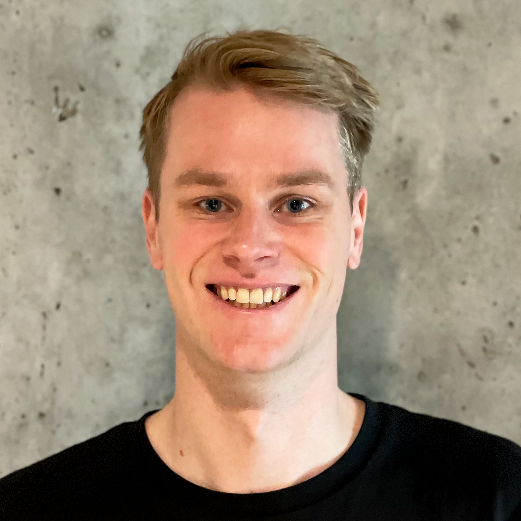 Picture of Simon Kast, AI robotics engineer at AUMOVIO's AI lab in Berlin
