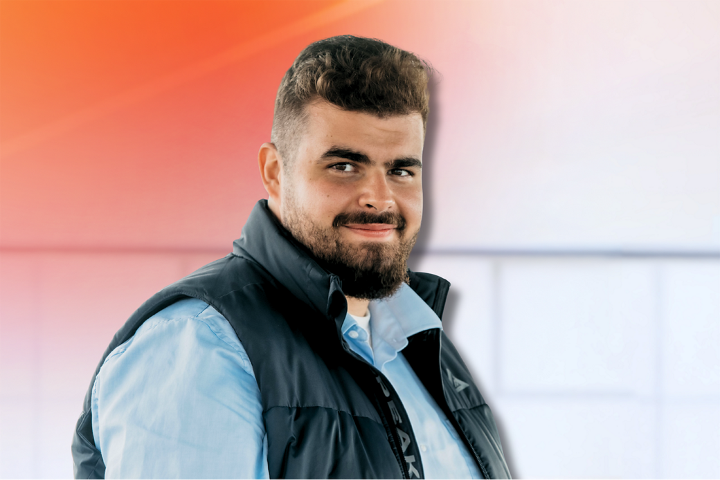 Foto von Zsombor Tarnoczay, Koordinator für Employer Branding und Kommunikation Ungarn bei AUMOVIO